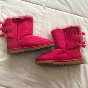 Pink Uggs with bows